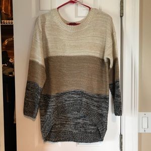Rue 21 sweater L